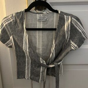 Urban wrap top